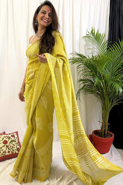Premium Chandreri With Jari Patti Border &amp; Digital Print Saree Anant Tex Exports Private Limited