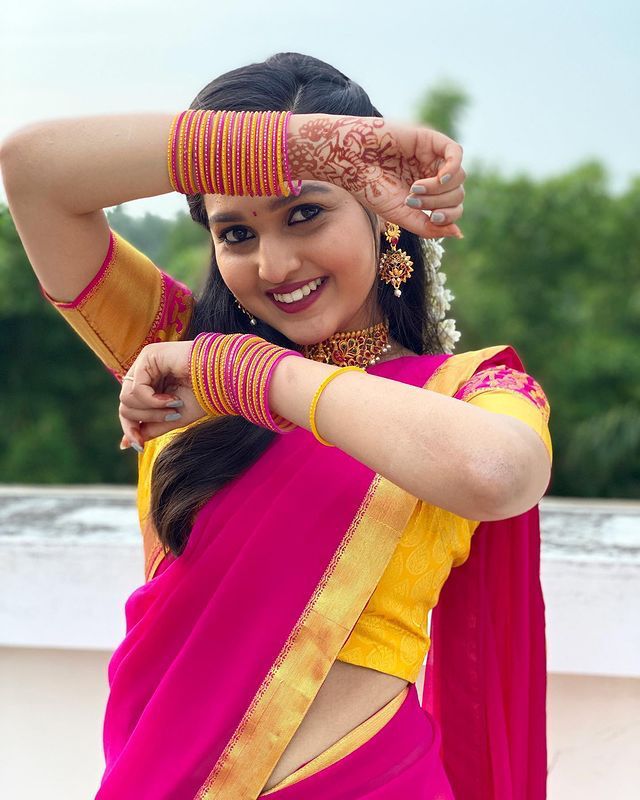 GOLDEN YEELOW ZARI WEAVING KANJIWARAM SAREE Anant Tex Exports Private Limited