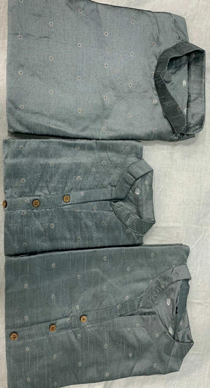 Family Combo Couple Dress Gents Ladies With Daughter Dress Anant Tex Exports Private Limited