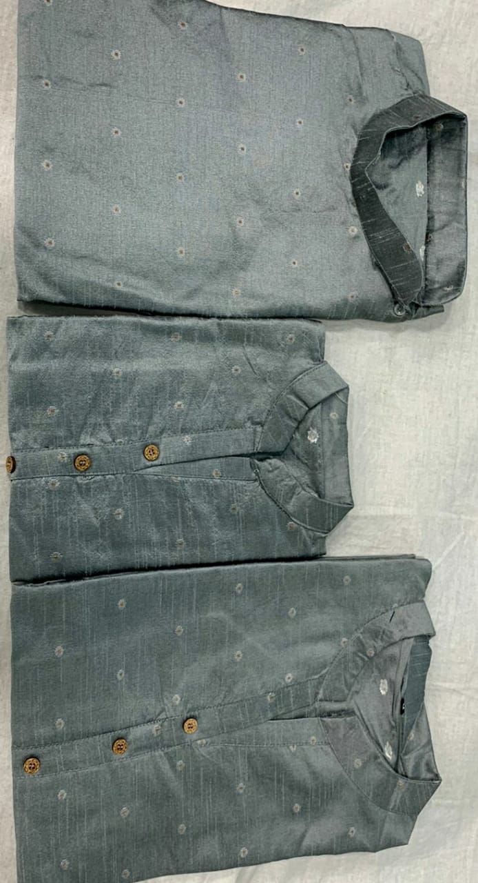 Family Combo Couple Dress Gents Ladies With Daughter Dress Anant Tex Exports Private Limited