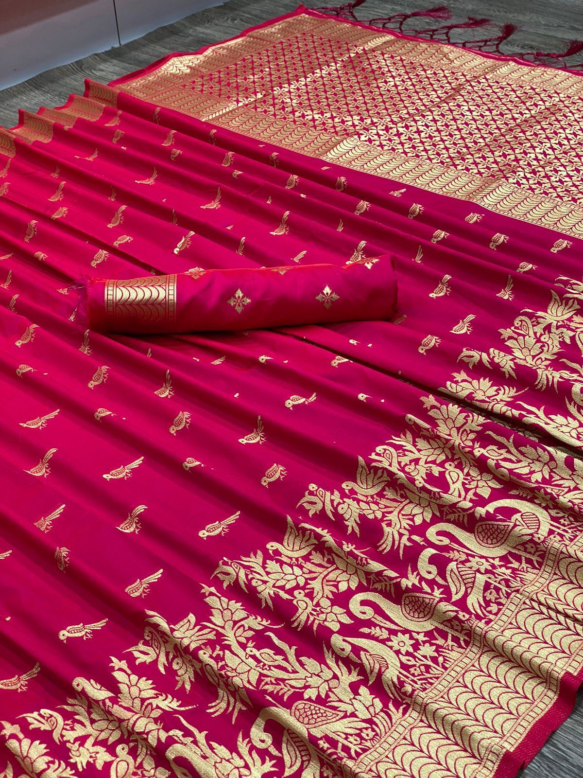 WEDDING PURE SILK WITH PURE ZARI WEAVING SAREE Anant Tex Exports Private Limited