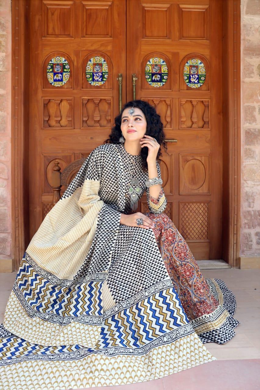 Designer Top &amp; skirt Printed Lehenga Anant Tex Exports Private Limited