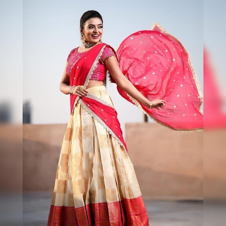 Wedding Wear Banarasi Lehenga Choli Anant Tex Exports Private Limited