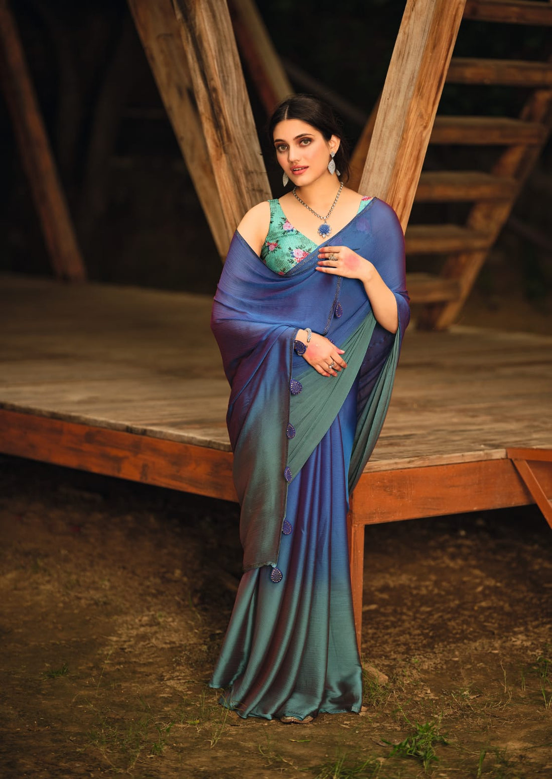 ARUNA 3D VELVET CHIFFON SAREE Anant Tex Exports Private Limited