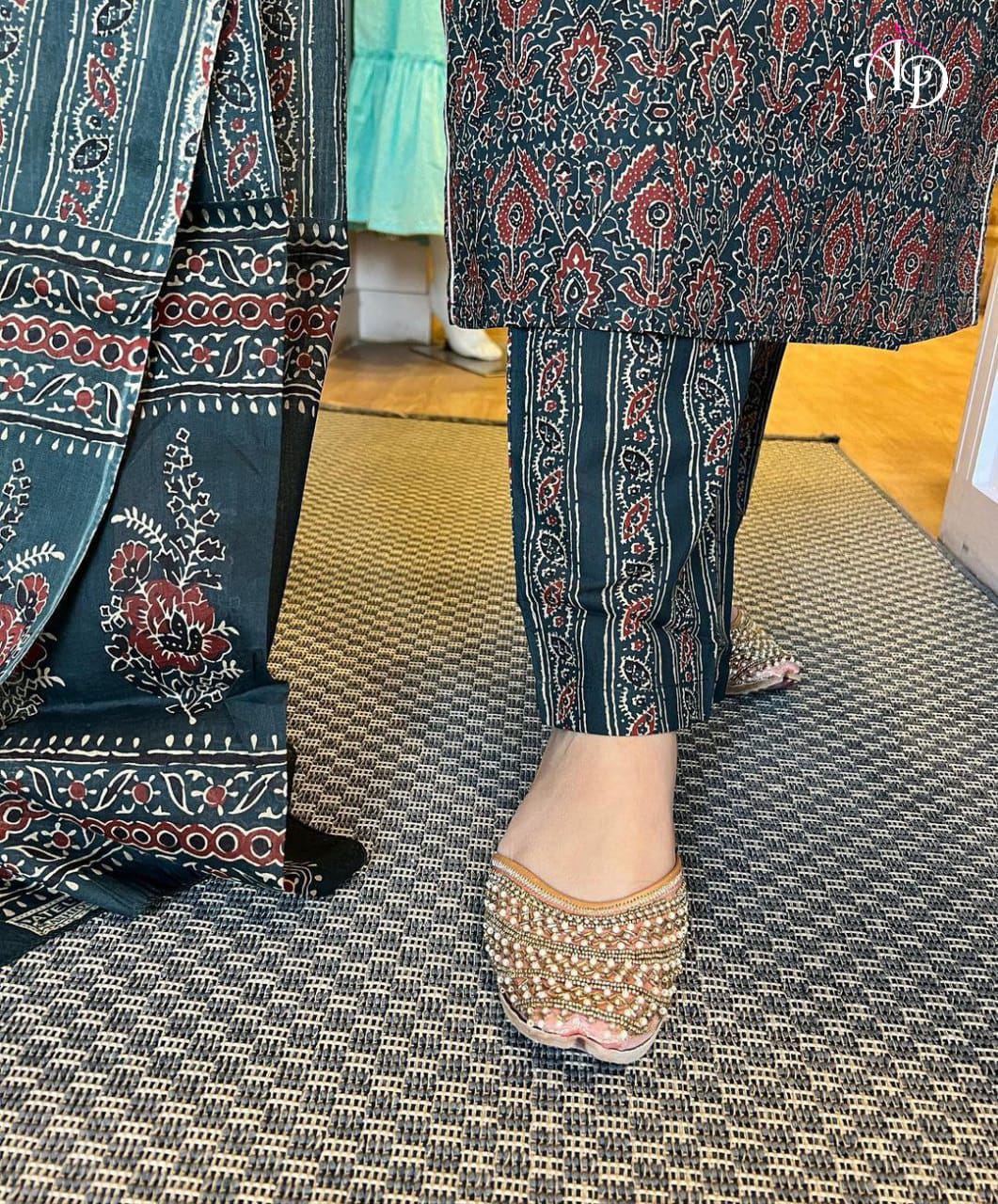 Mill Print Design work Full Kurti Set Anant Tex Exports Private Limited