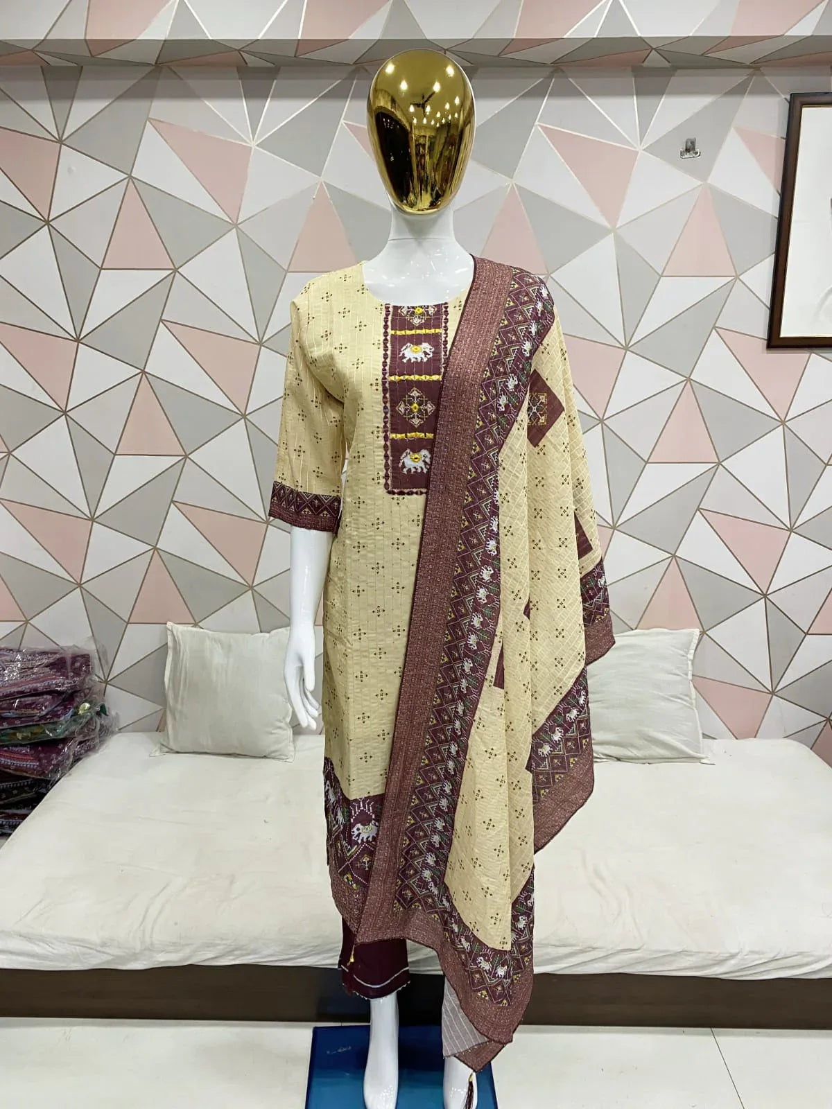 MUSLIN WITH SEQUENCE KURTI AND PANT Anant Tex Exports Private Limited