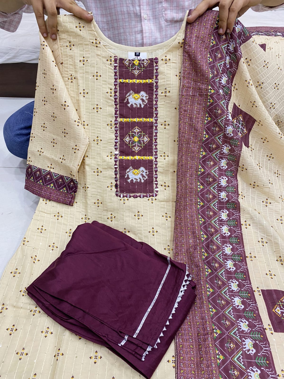 MUSLIN WITH SEQUENCE KURTI AND PANT Anant Tex Exports Private Limited