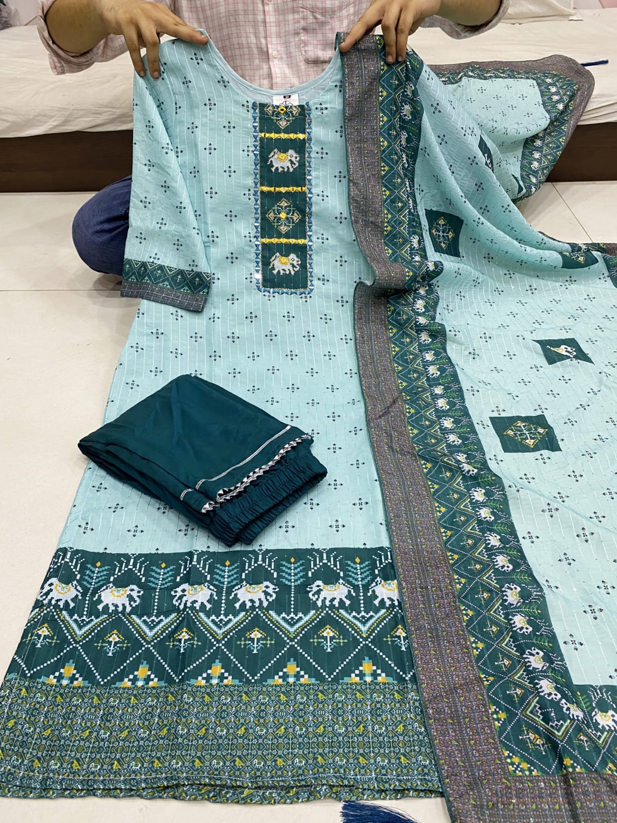 MUSLIN WITH SEQUENCE KURTI AND PANT Anant Tex Exports Private Limited