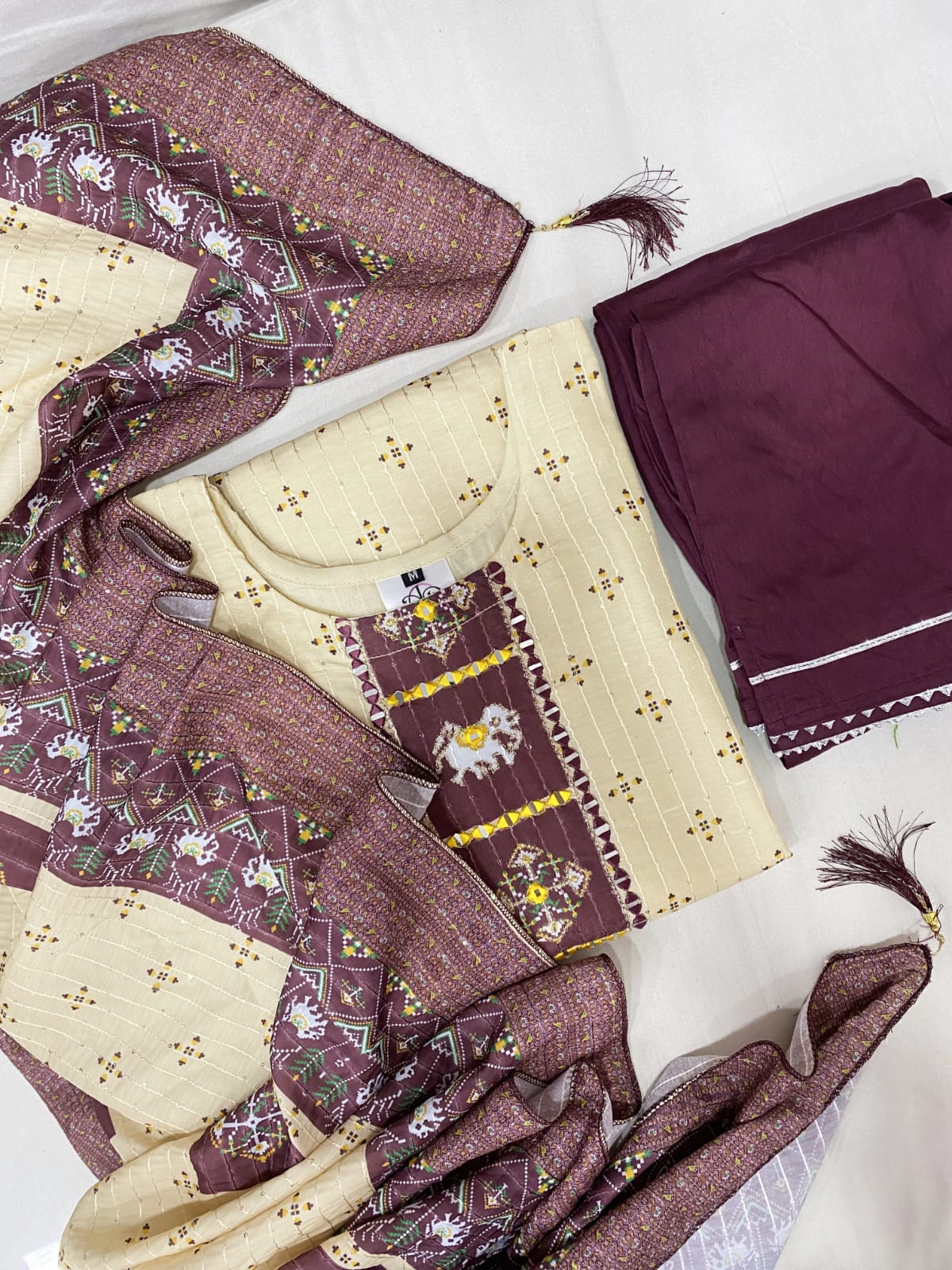 MUSLIN WITH SEQUENCE KURTI AND PANT Anant Tex Exports Private Limited