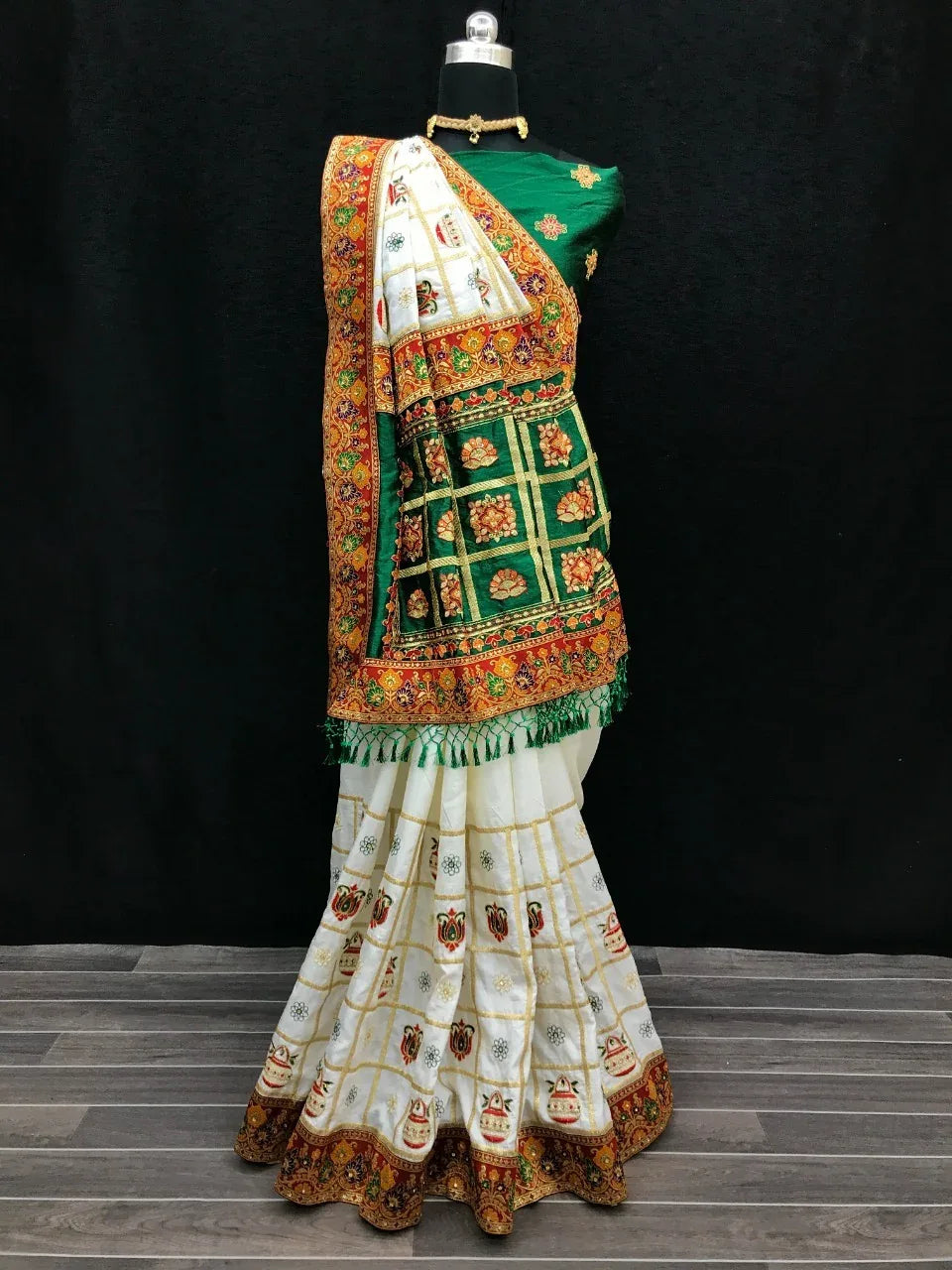 PANETAR SOFT SILK SAREE Anant Tex Exports Private Limited