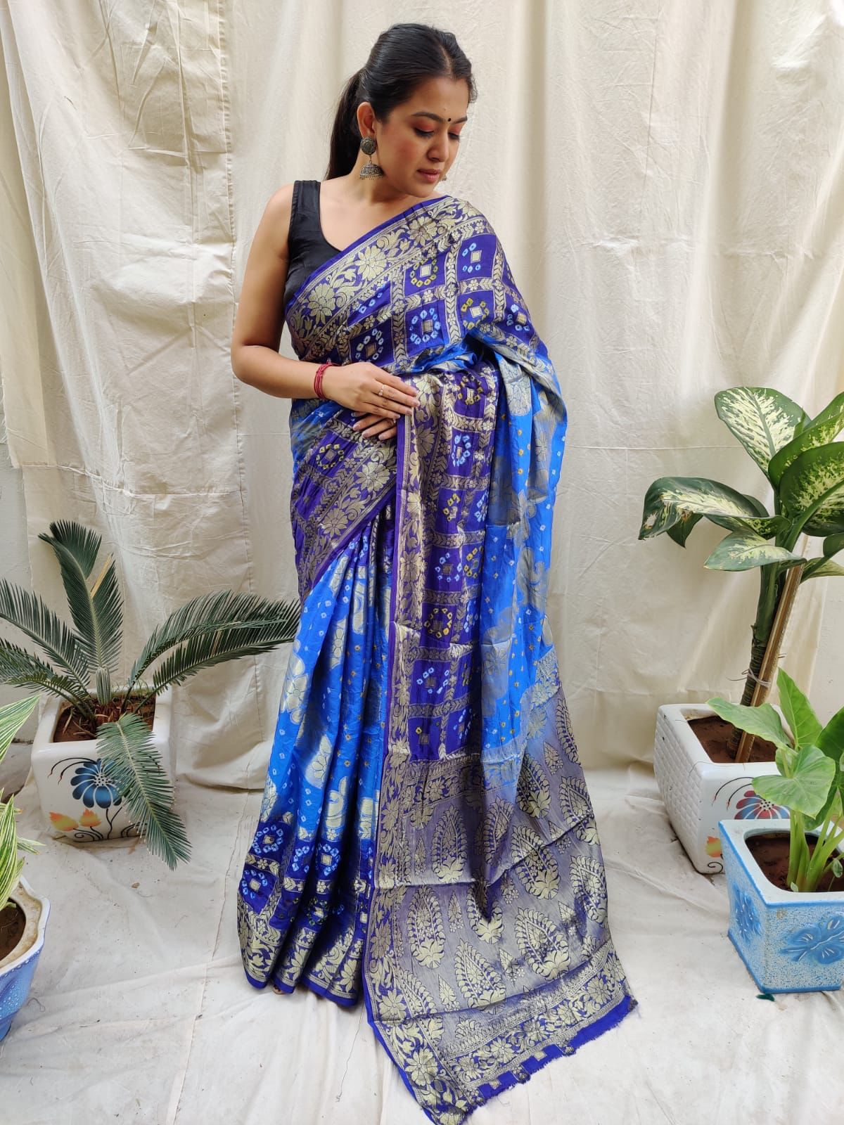 PAVITRA ZIGZAG JAIPURI SILK BANDHANI SAREE Anant Tex Exports Private Limited