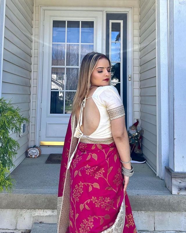 Lichi Silk Banarasi Saree Anant Tex Exports Private Limited